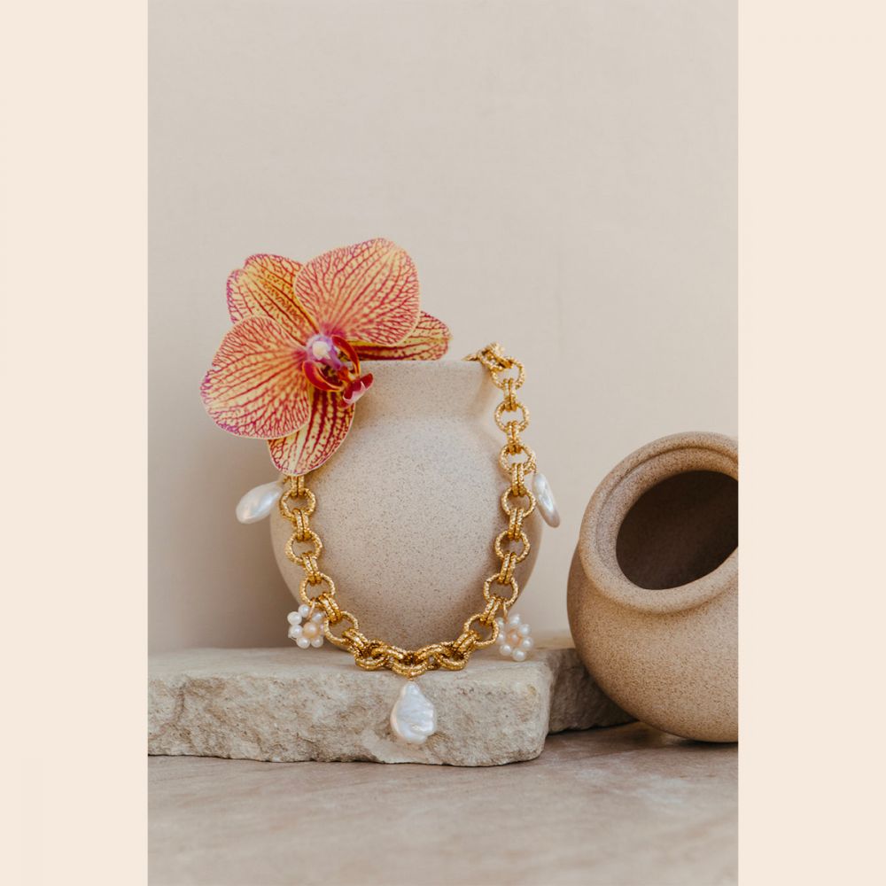 GISEL B Choker drew – Image 2